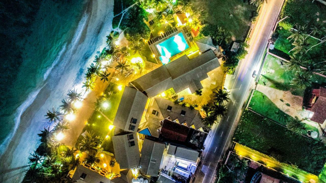 Insight Resort Ahangama - S&S Other Certified Екстериор снимка