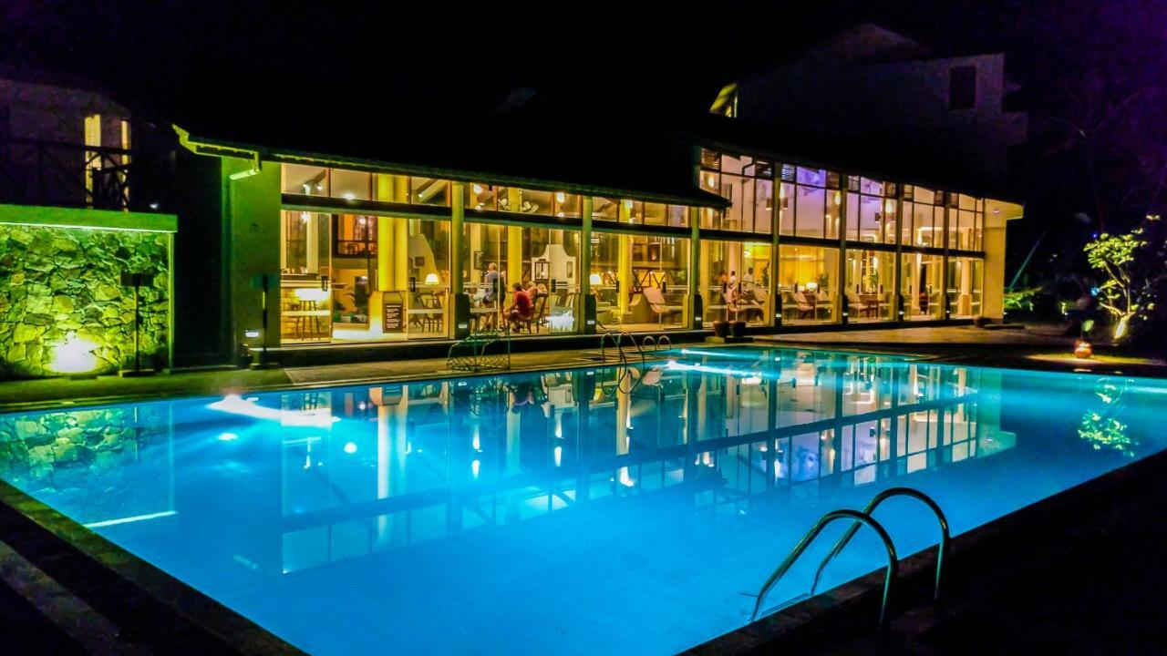 Insight Resort Ahangama - S&S Other Certified Екстериор снимка