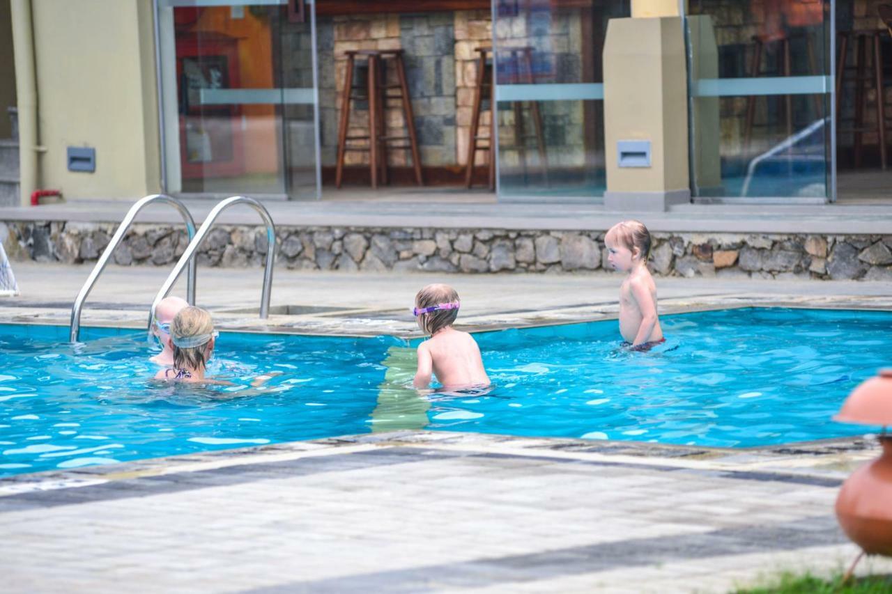 Insight Resort Ahangama - S&S Other Certified Екстериор снимка